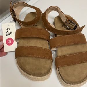Girls sandals.   BNWT